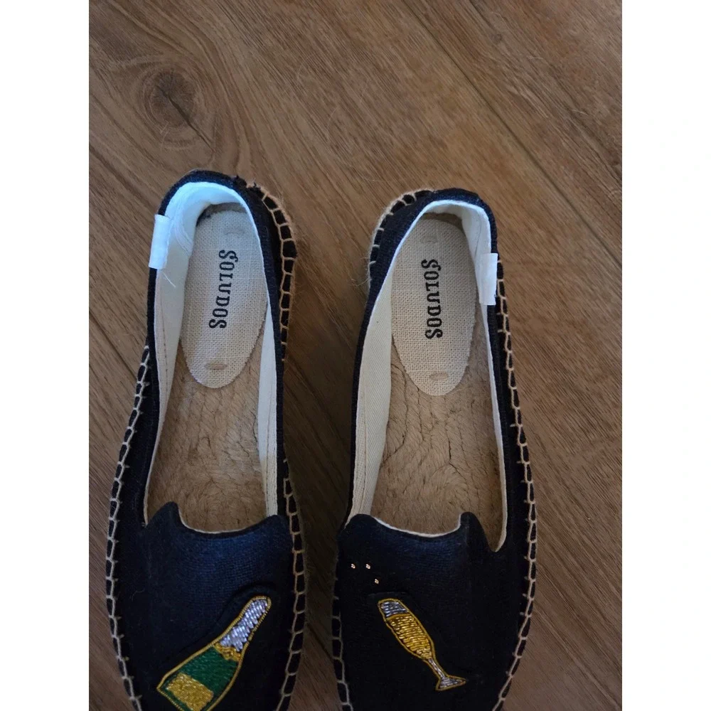 Soludos Cheers Smoking Slippers in Black Size 6.5